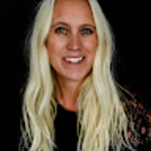 Meet your Posher, Leslie